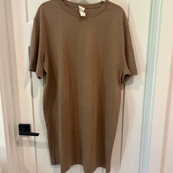 H&M Brown T Shirt Dress - Picture 1 of 3